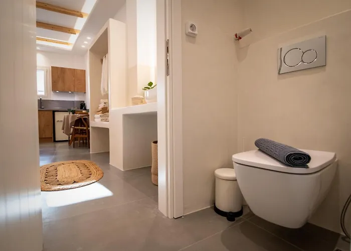 Short Lemon Tree Apartment *