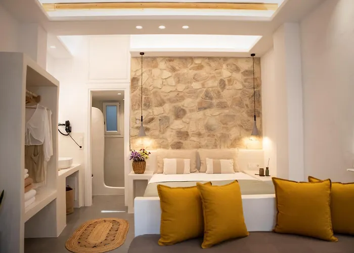 Short Lemon Tree Naxos City